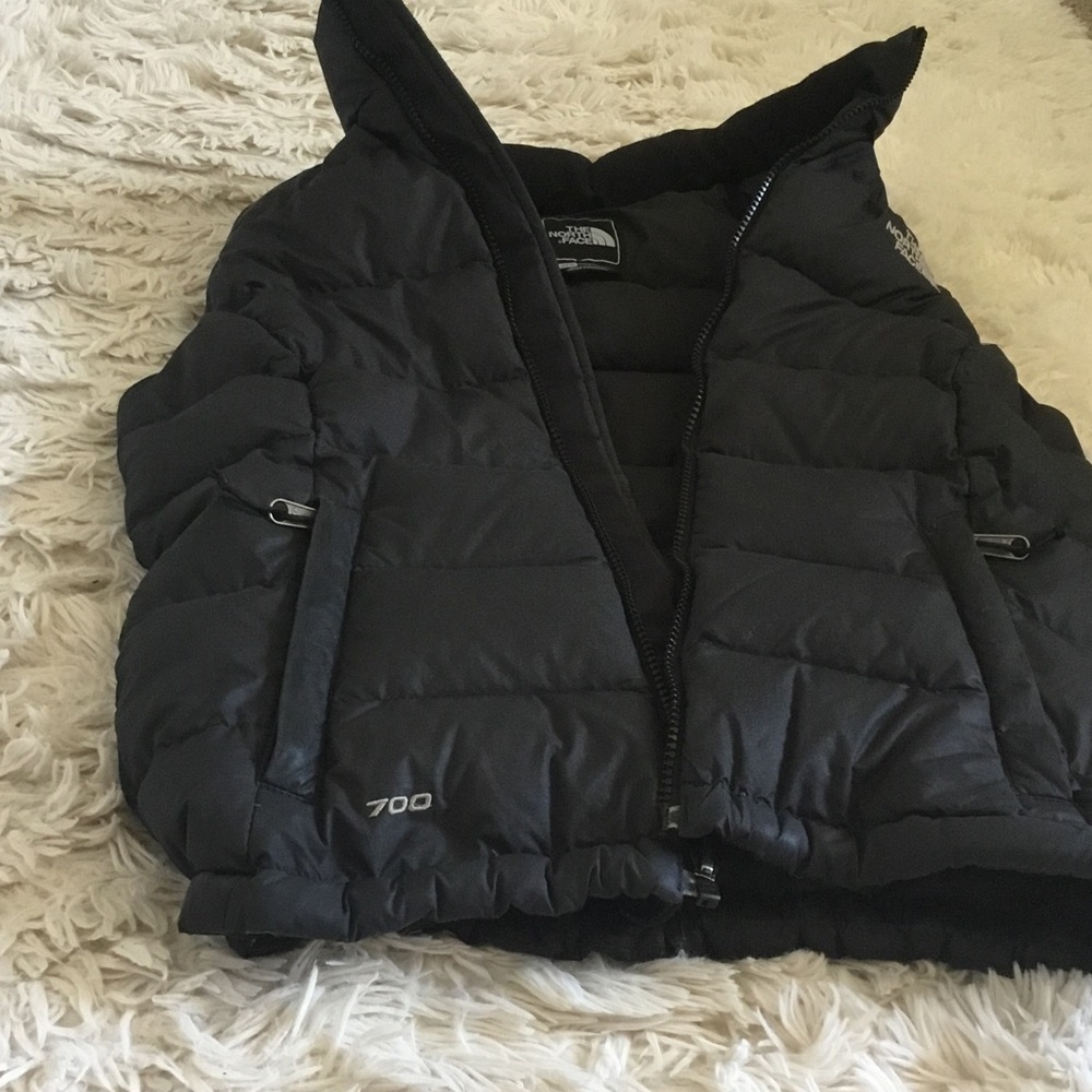 The North Face Charcoal Insulated Vest - Picture 10 of 11